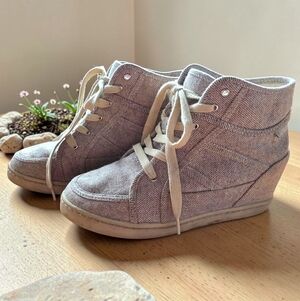 Roxy Women's Beige Metallic Sparkle High-Top Hidden Wedge Sneakers